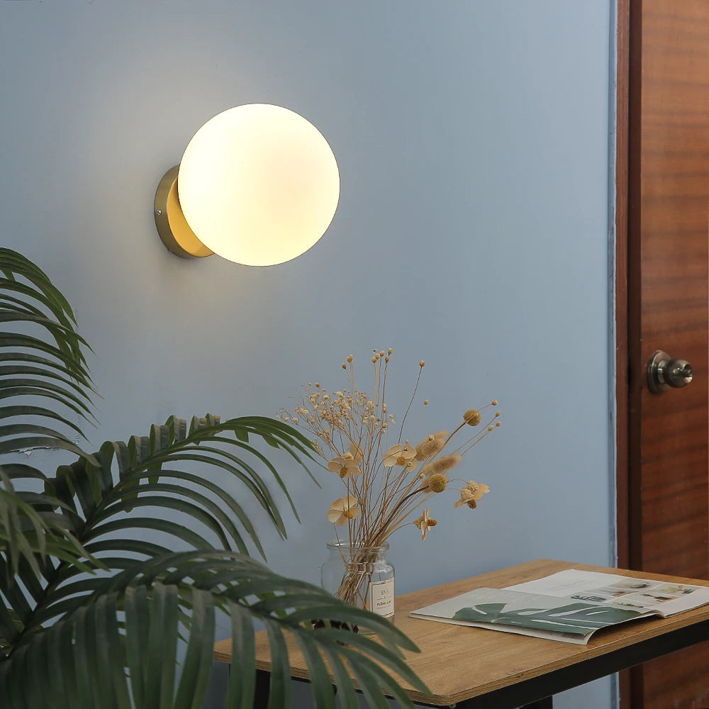 Applique Globe Opaline Séraphin — Applique Maison Lumen (3)
