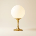 Joséphine — Lampe à poser opaline & socle laiton
