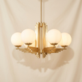 Gatsby — Suspension six globes verre opalin & laiton doré